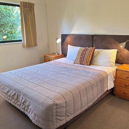 The Hobbit Motorlodge Ohakune Bagian luar foto