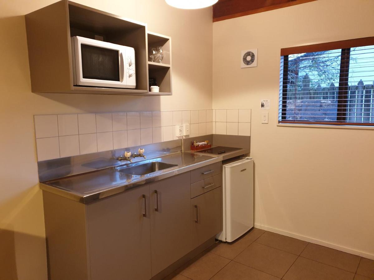 The Hobbit Motorlodge Ohakune Bagian luar foto