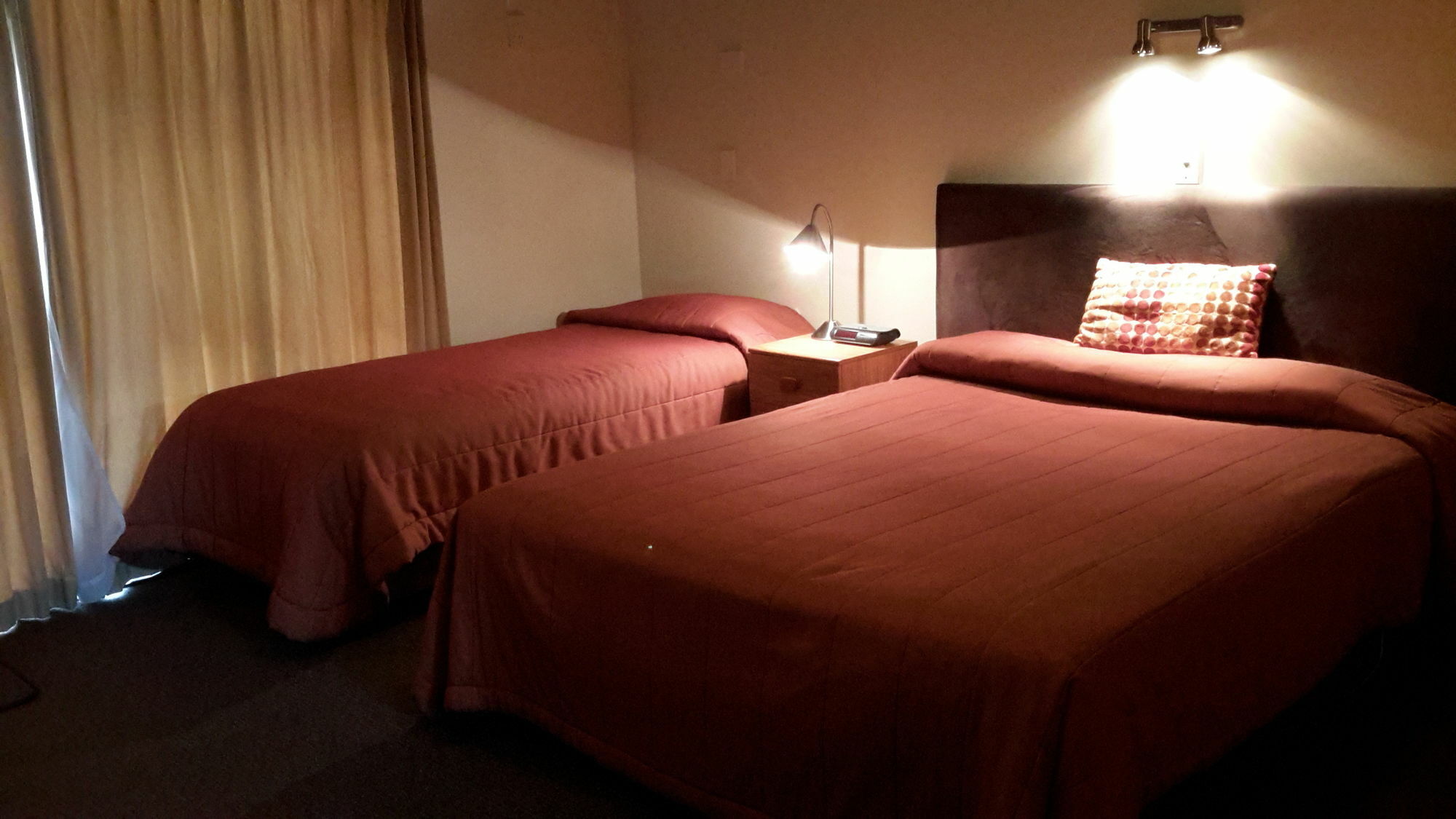 The Hobbit Motorlodge Ohakune Bagian luar foto